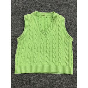 Women’s Medium Green Cable Knit Cropped Sweater Vest